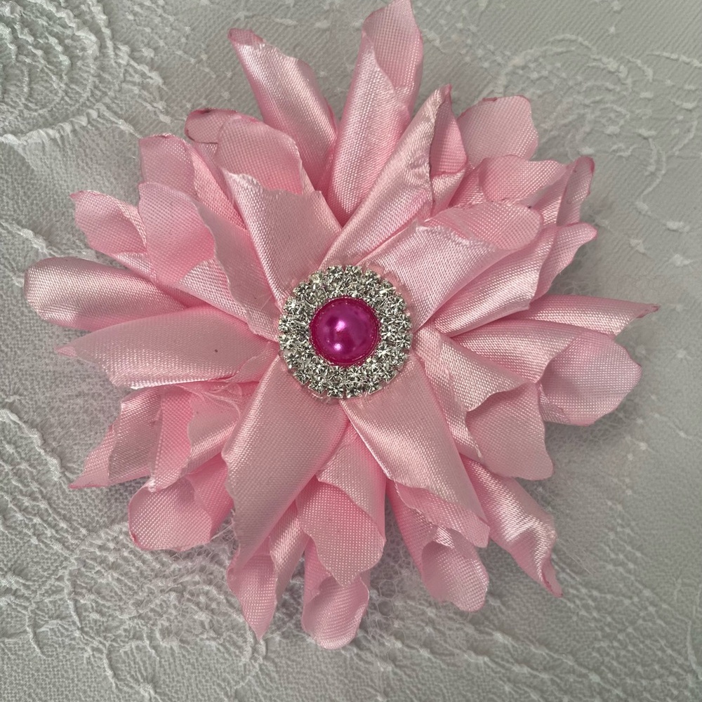 Pink Floral brooch with Silver Accent